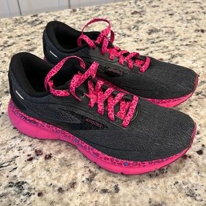 Brooks Trace. Worn once inside, great condition!